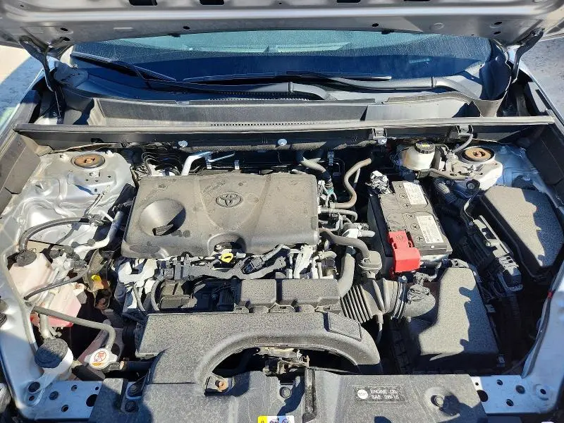 2019 TOYOTA RAV4 LE  