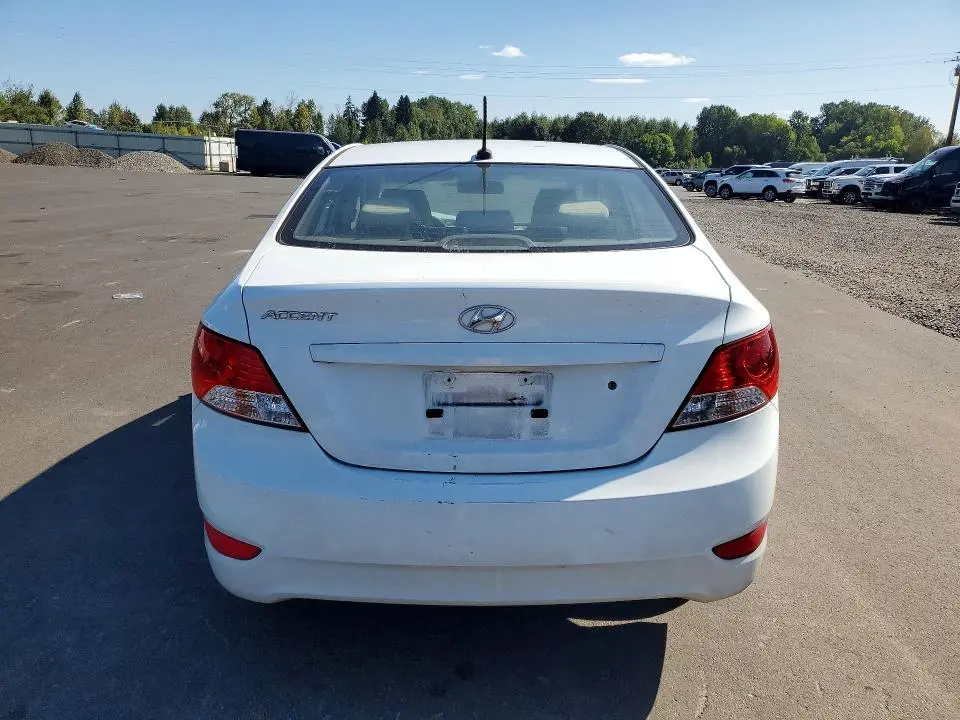 2014 HYUNDAI ACCENT GLS  