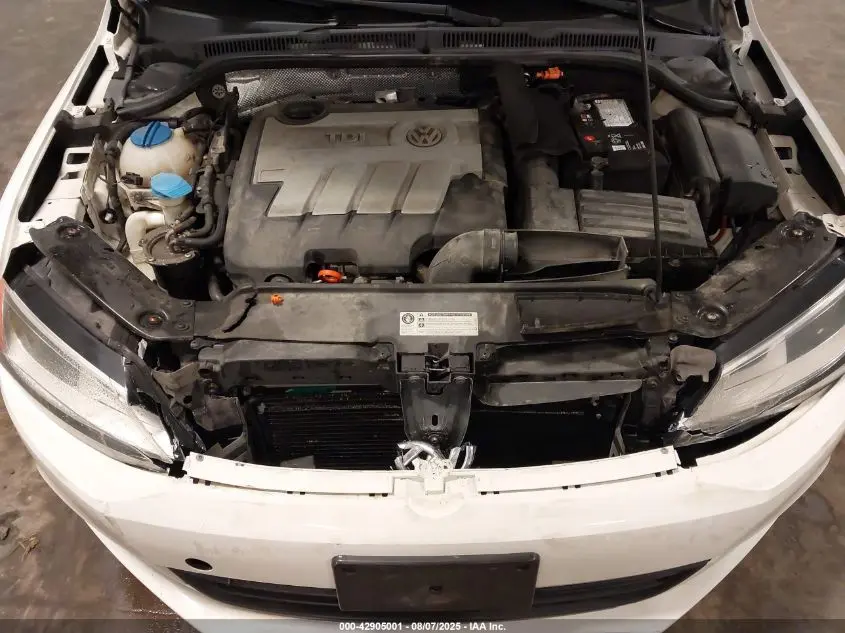 2012 VOLKSWAGEN JETTA 2.0L TDI