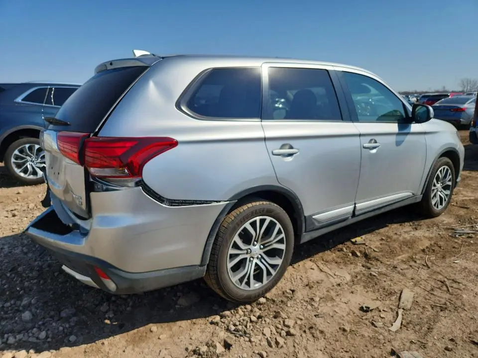 2018 MITSUBISHI OUTLANDER SE  