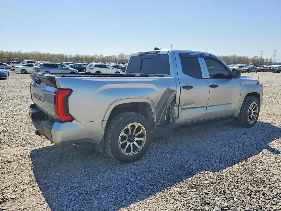 2023 TOYOTA TUNDRA SR  