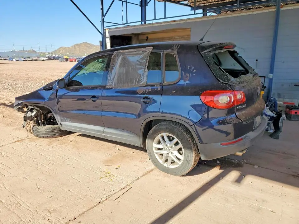 2011 VOLKSWAGEN TIGUAN S  