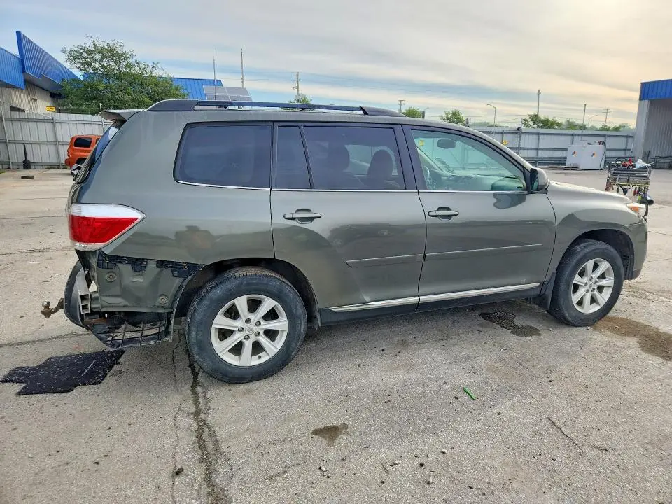 2012 TOYOTA HIGHLANDER BASE  
