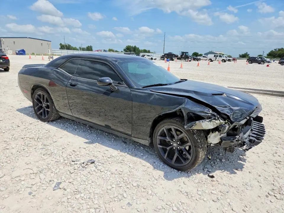 2020 DODGE CHALLENGER SXT  
