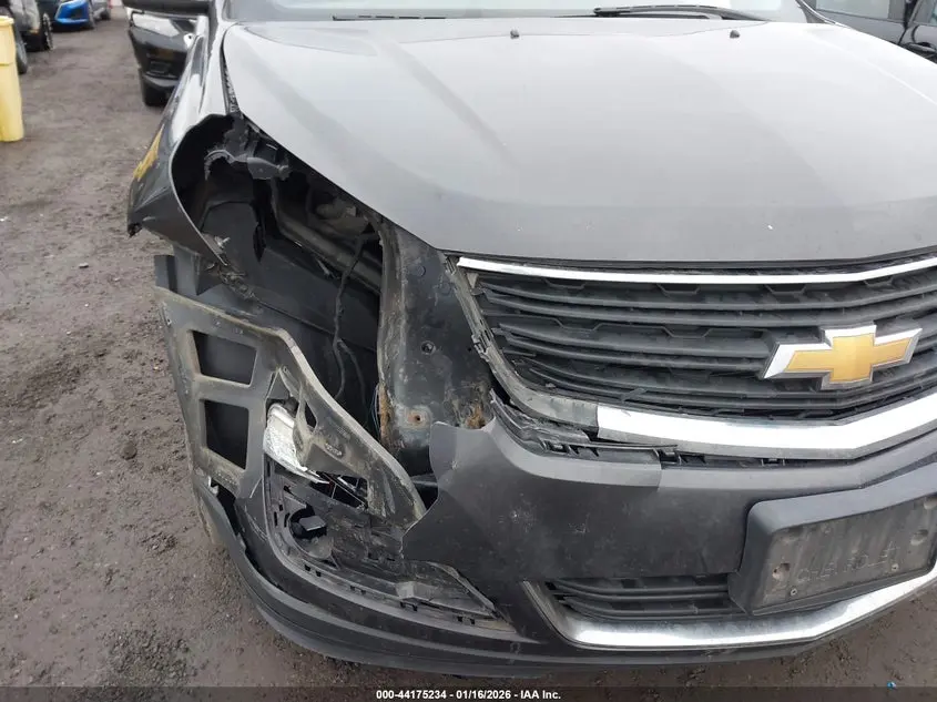 2014 CHEVROLET TRAVERSE LS