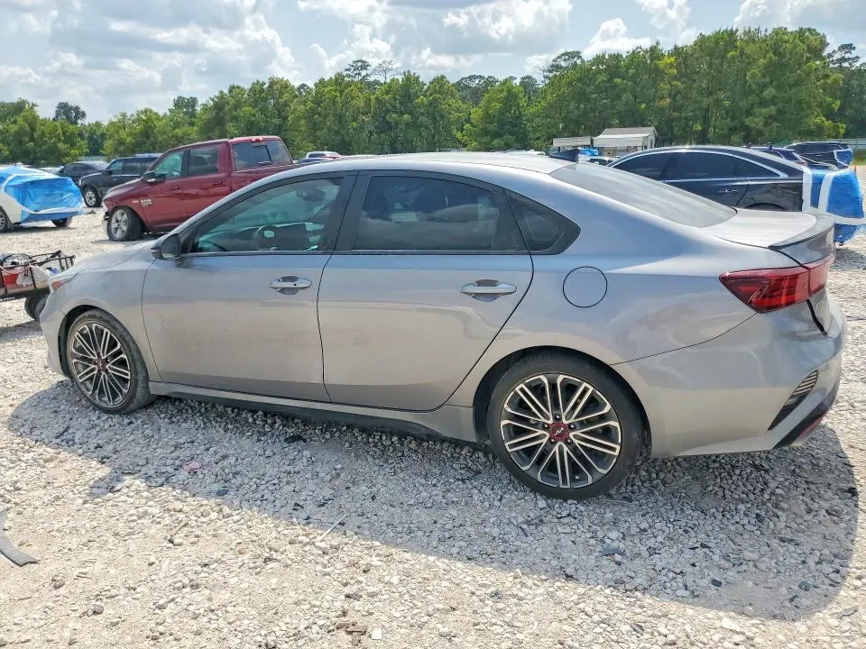 2023 KIA FORTE GT  