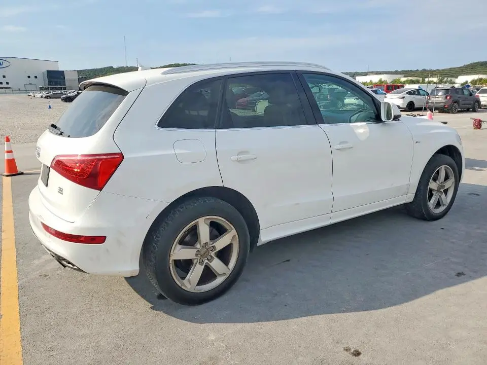 2011 AUDI Q5 PREMIUM PLUS  