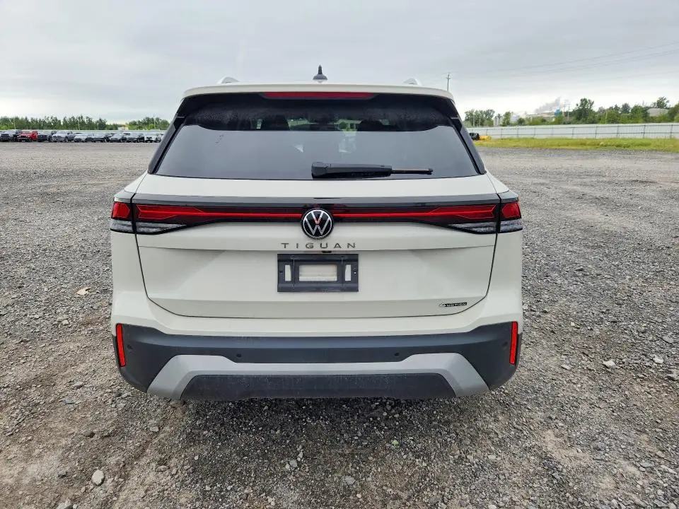 2025 VOLKSWAGEN TIGUAN SE  