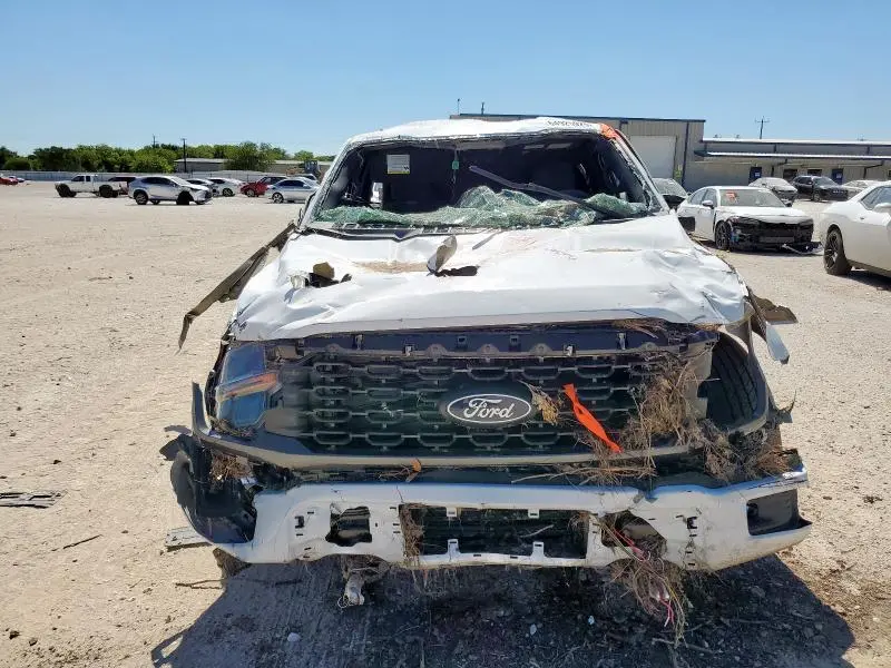 2024 FORD F150 STX  