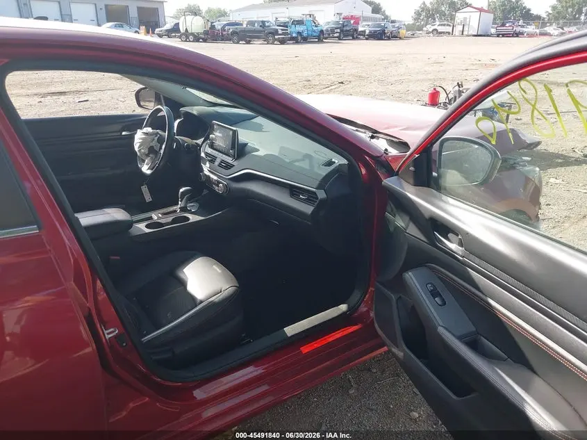 2019 NISSAN ALTIMA 2.5 SR