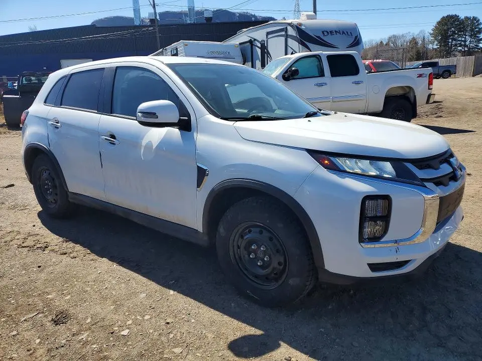 2021 MITSUBISHI RVR SE  
