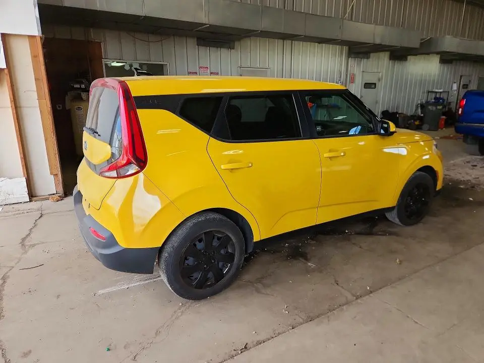 2020 KIA SOUL LX  