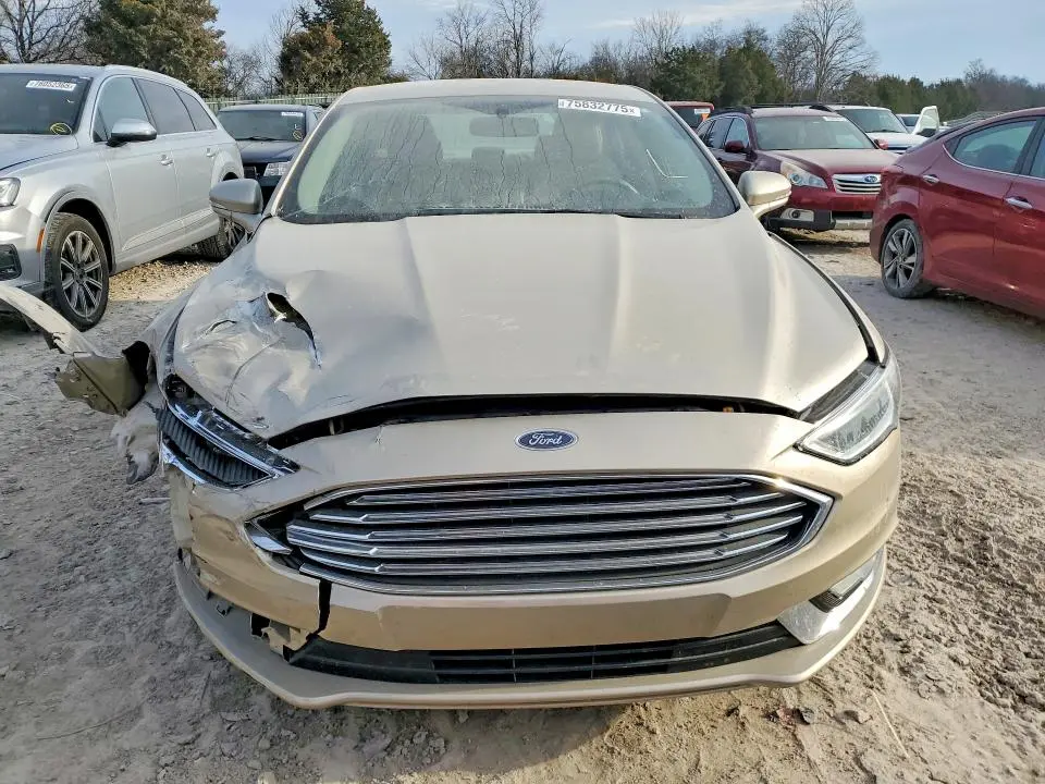 2017 FORD FUSION SE  