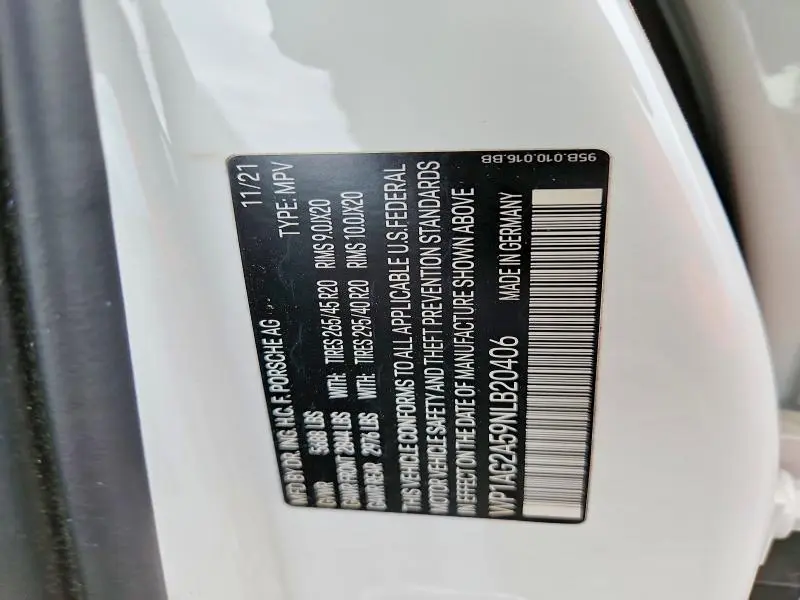 2022 PORSCHE MACAN S  