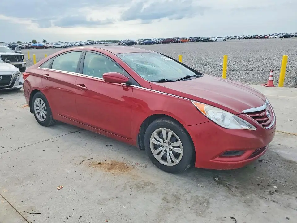 2013 HYUNDAI SONATA GLS  