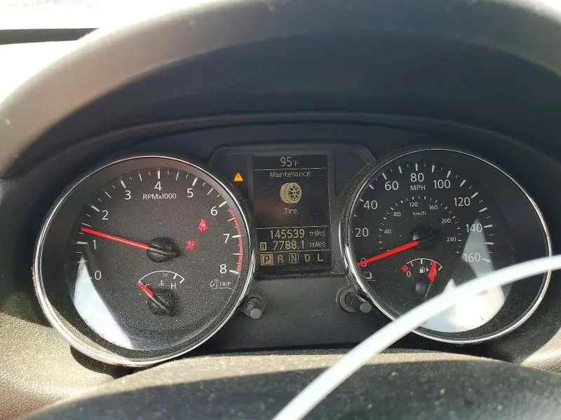 2013 NISSAN ROGUE S  