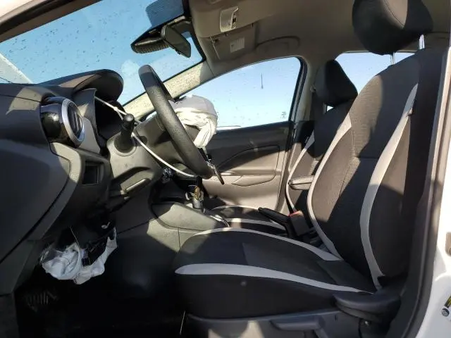 2020 NISSAN VERSA SV