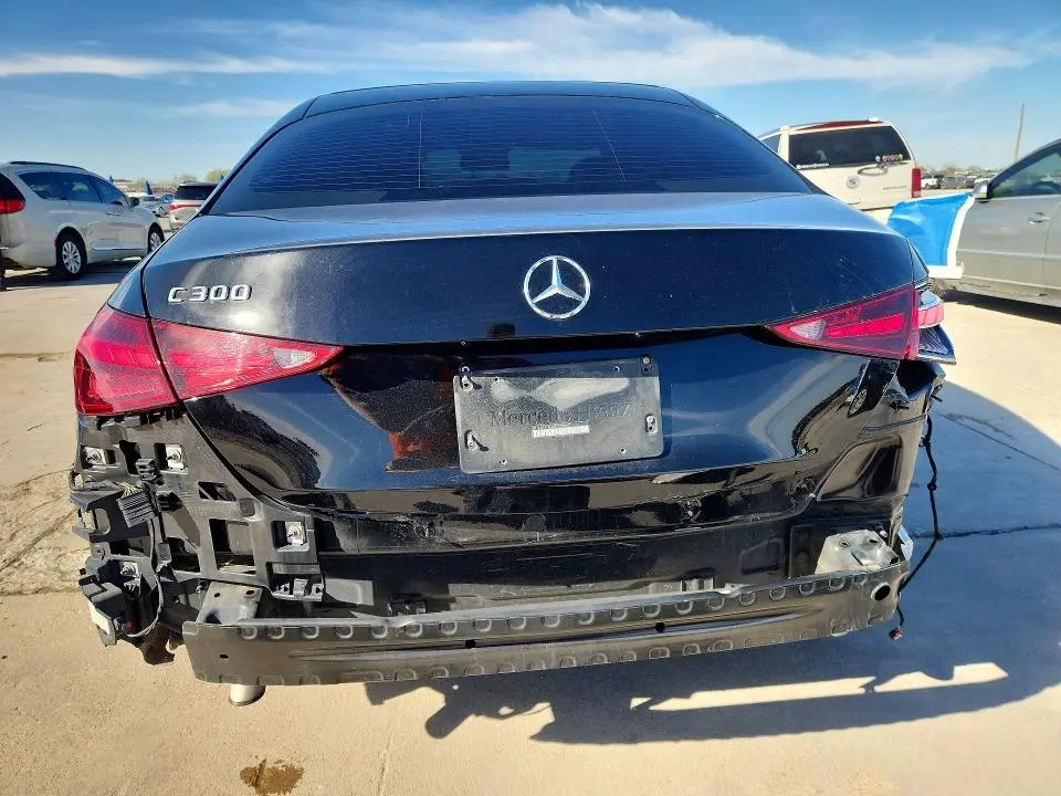 2024 MERCEDES-BENZ C 300  