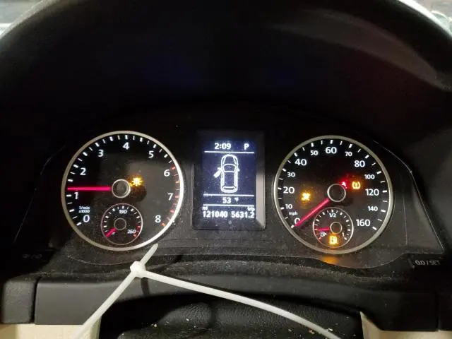 2013 VOLKSWAGEN TIGUAN S  