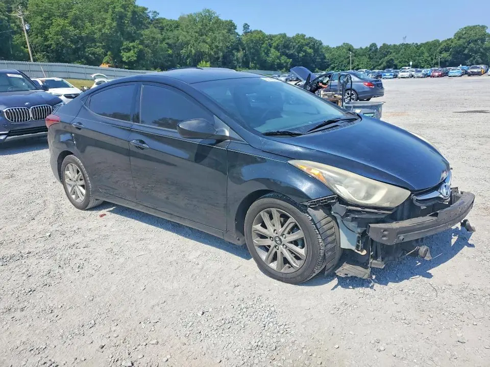 2014 HYUNDAI ELANTRA SE  