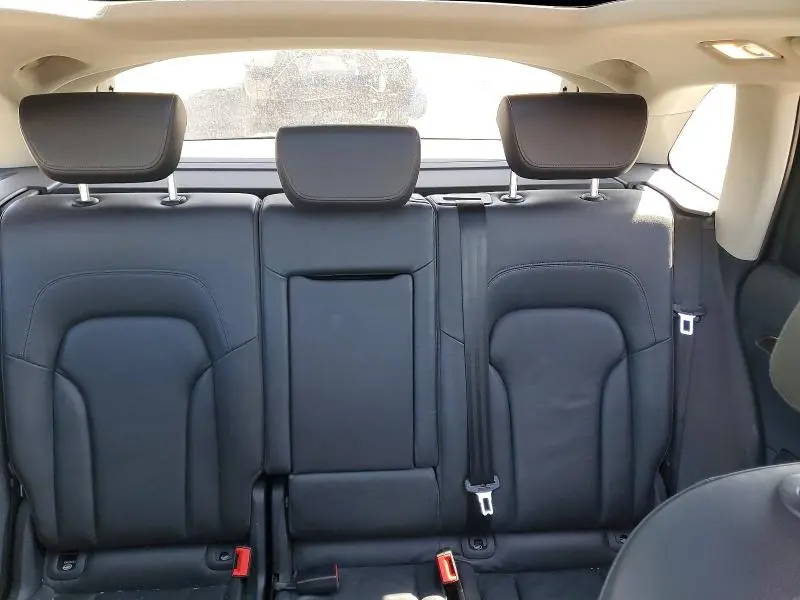 2010 AUDI Q5 PREMIUM PLUS  