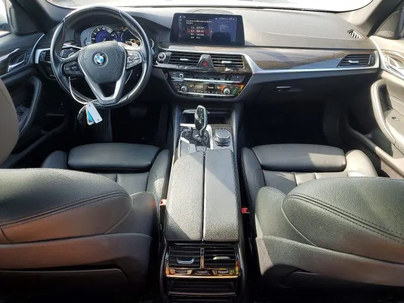 2018 BMW 530E   
