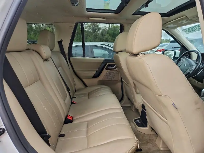 2014 LAND ROVER LR2 HSE  