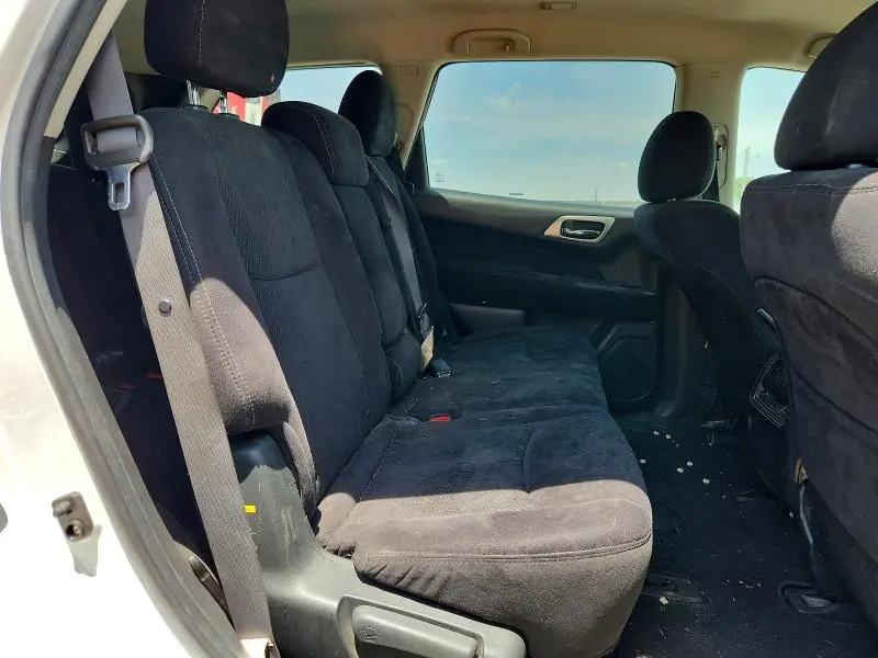 2014 NISSAN PATHFINDER SV  