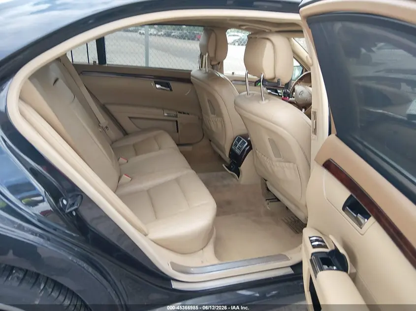 2012 MERCEDES-BENZ S 550  