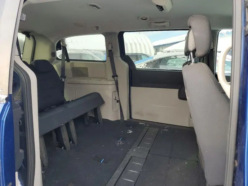 2010 DODGE GRAND CARAVAN SE  