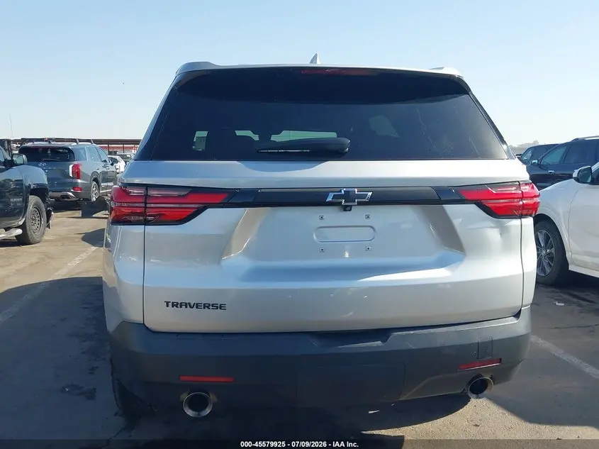 2022 CHEVROLET TRAVERSE FWD LS