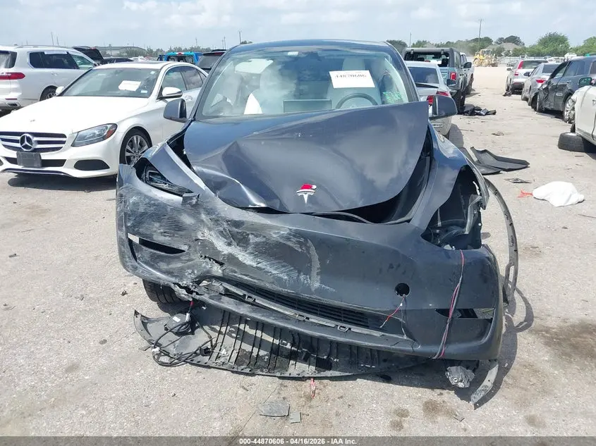 2024 TESLA MODEL Y LONG RANGE DUAL MOTOR ALL-WHEEL DRIVE