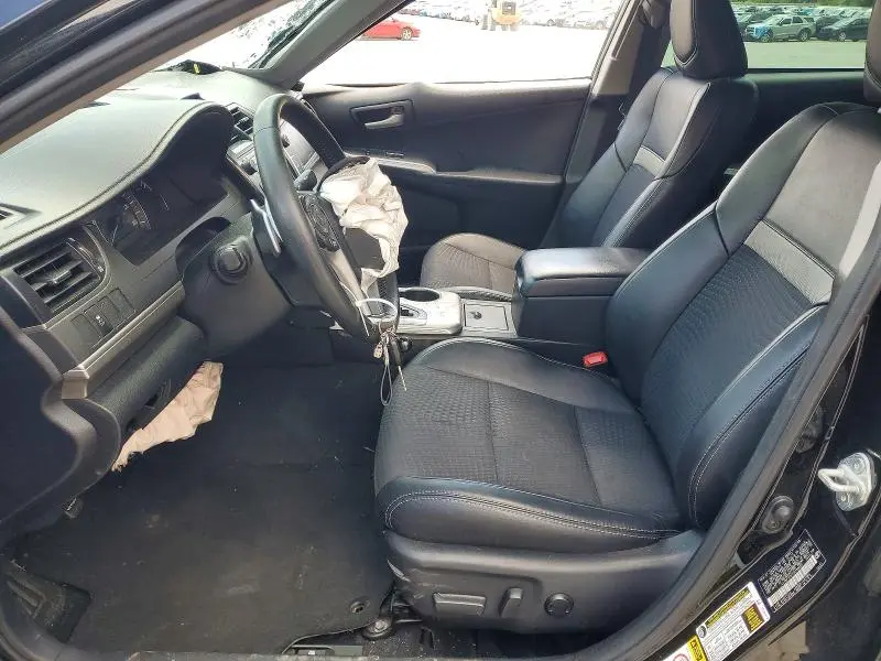 2012 TOYOTA CAMRY SE  