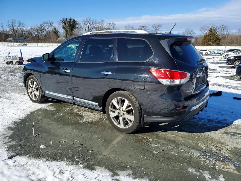 2015 NISSAN PATHFINDER S  