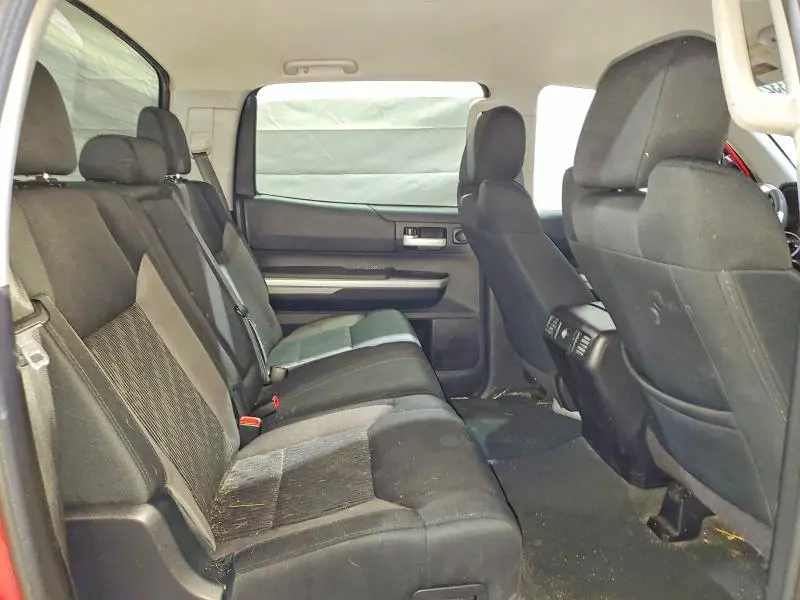 2016 TOYOTA TUNDRA CREWMAX SR5  