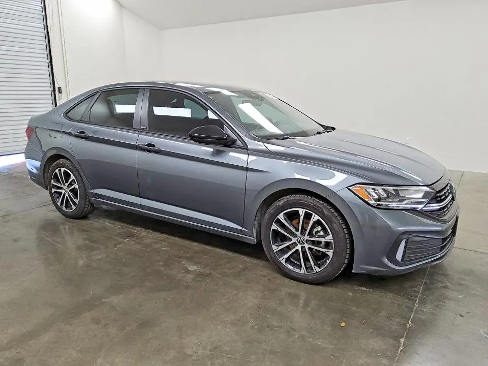 2024 VOLKSWAGEN JETTA SPORT  