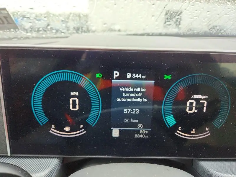 2025 HYUNDAI SONATA SE  