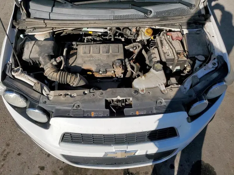 2015 CHEVROLET SONIC LT  