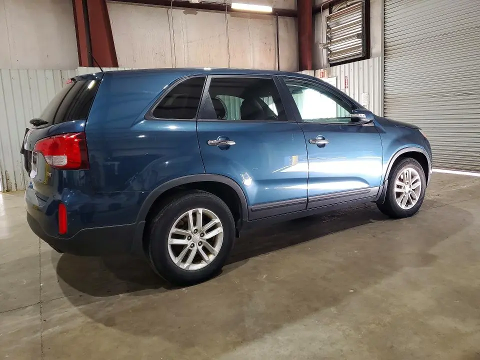2014 KIA SORENTO LX  