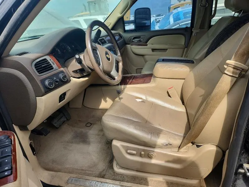 2013 CHEVROLET SUBURBAN K1500 LTZ  