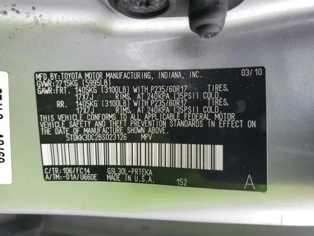 2011 TOYOTA SIENNA LE  