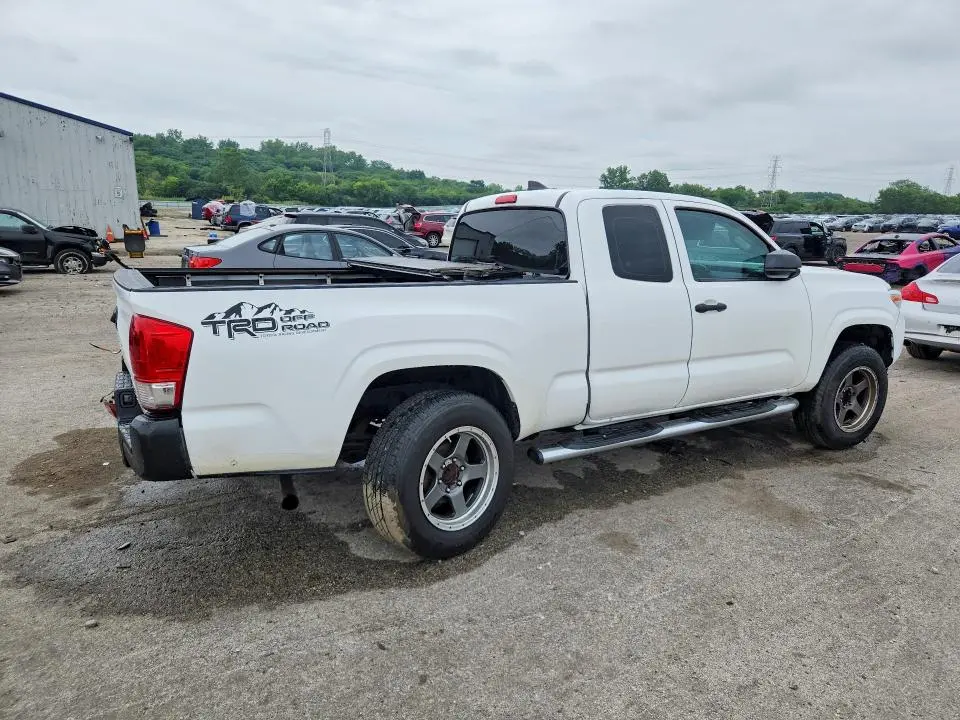 2016 TOYOTA TACOMA SR  