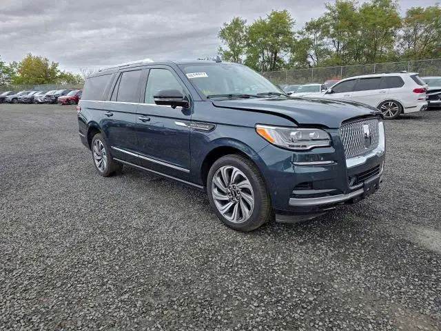 2022 LINCOLN NAVIGATOR L RESERVE  