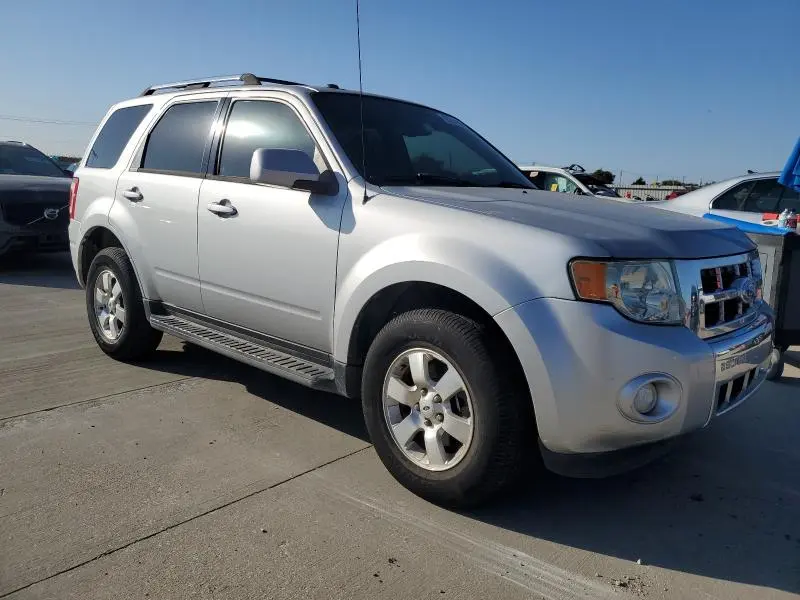 2011 FORD ESCAPE LIMITED  