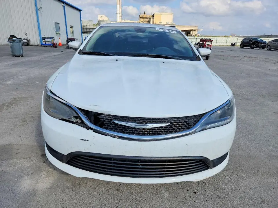 2016 CHRYSLER 200   