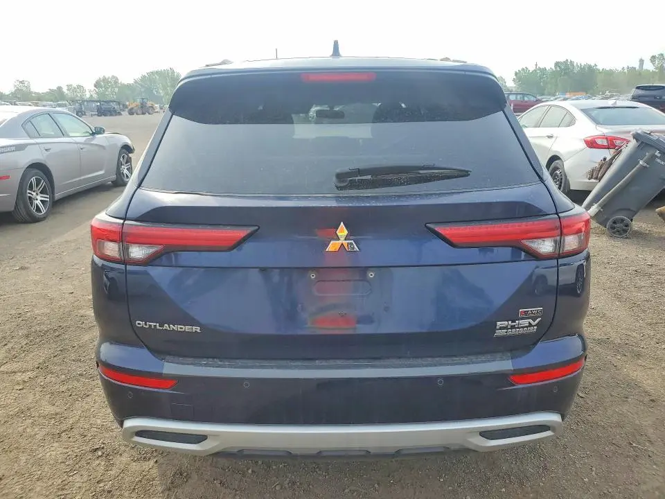 2025 MITSUBISHI OUTLANDER SE  