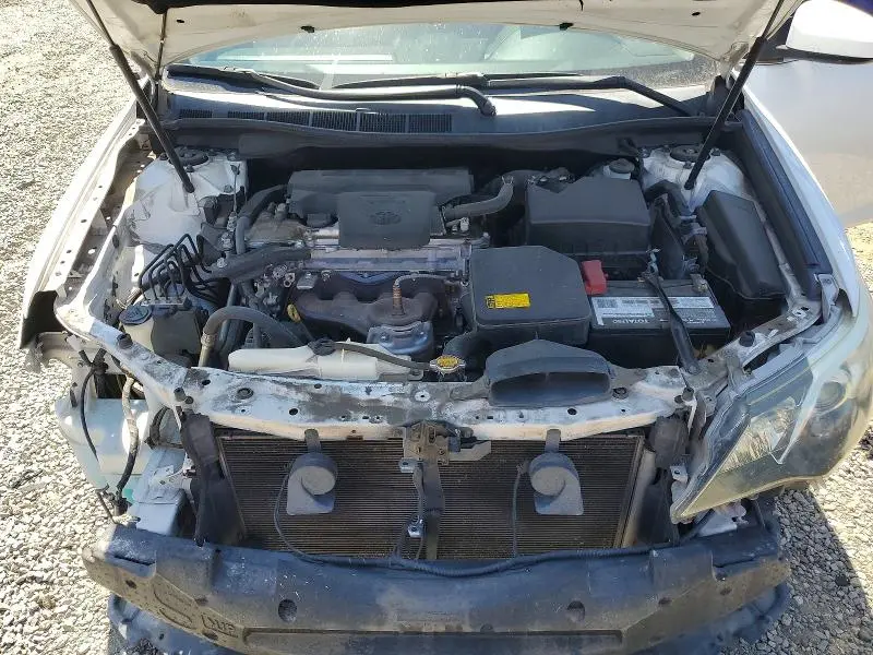 2013 TOYOTA CAMRY SE  