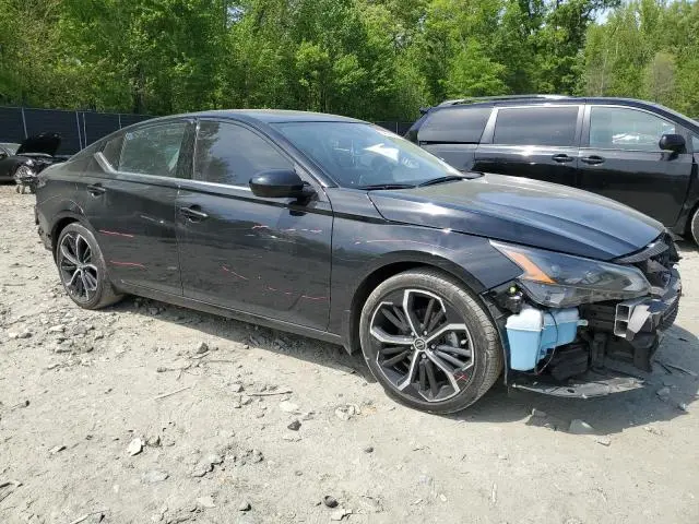 2024 NISSAN ALTIMA SR  