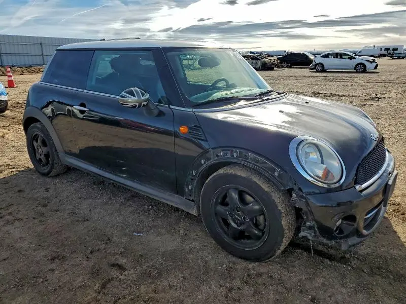 2011 MINI COOPER   