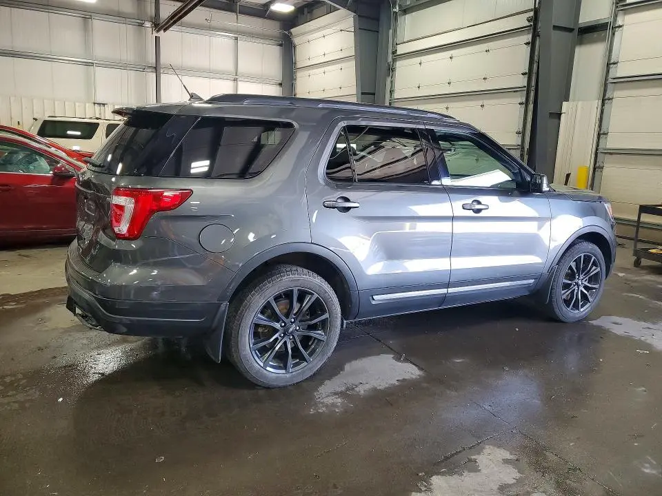 2019 FORD EXPLORER XLT  